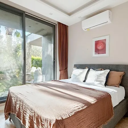 Luxury 4br Yalikavak With Private Pool Garden Villa Bodrum